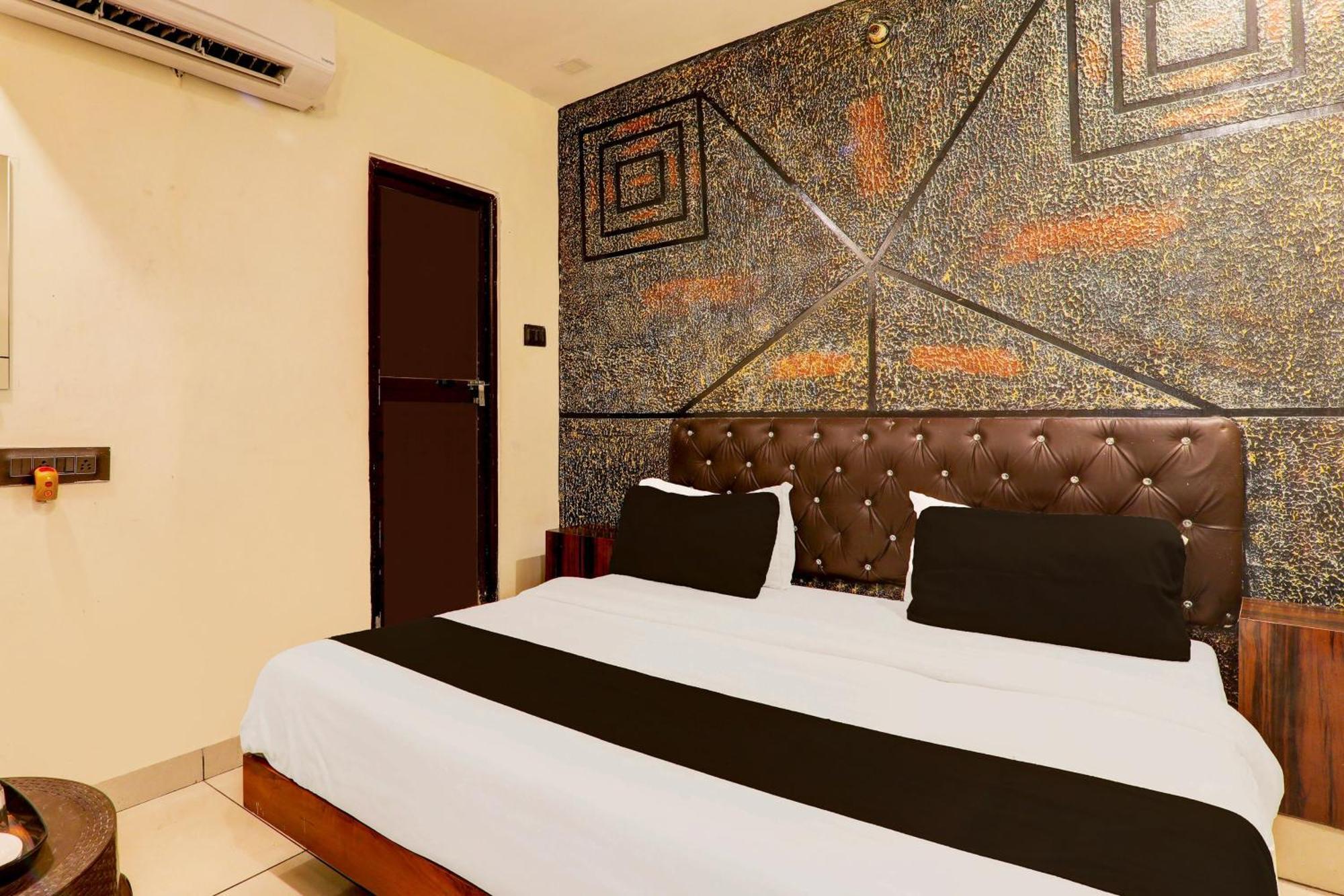 Hotel O Sr Grand Gorakhpur Exterior foto
